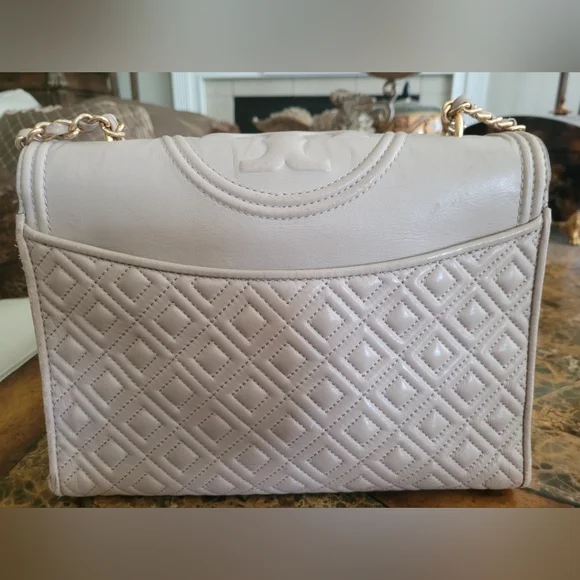 Tory Burch Cream Quilted Bag - Picture 2 of 10